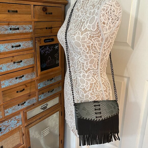 Animal Print Embossed W/ Fringe / Tassel Crossbody Bag - Boho - Gray - NWT - Picture 2 of 10
